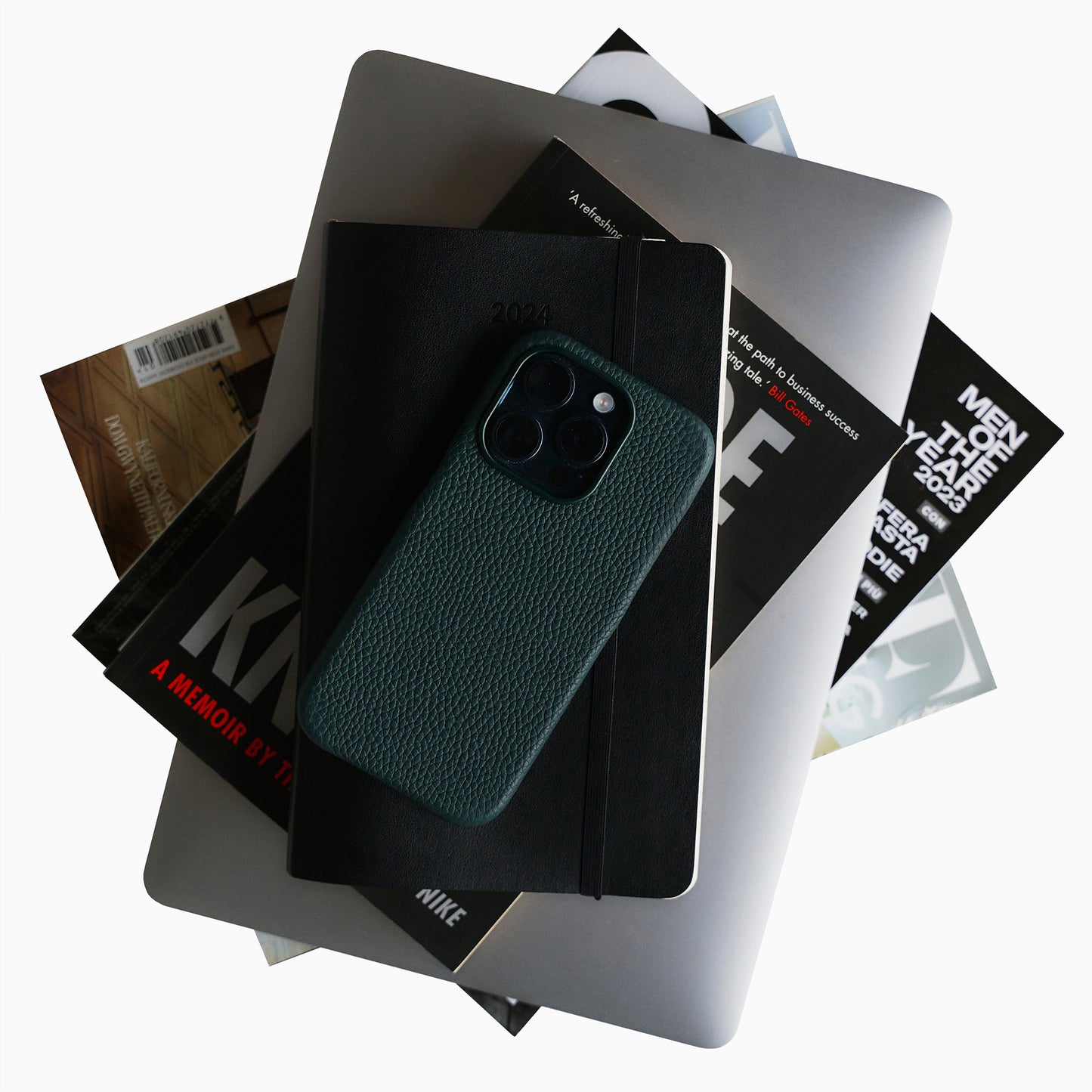 Etui na iPhone 15 Pro- Butelkowa zieleń